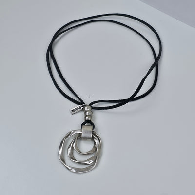 PUUR Zwart Koord Ketting – Organische Hanger
