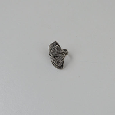 Hevi Ginkgo Leaf Ring