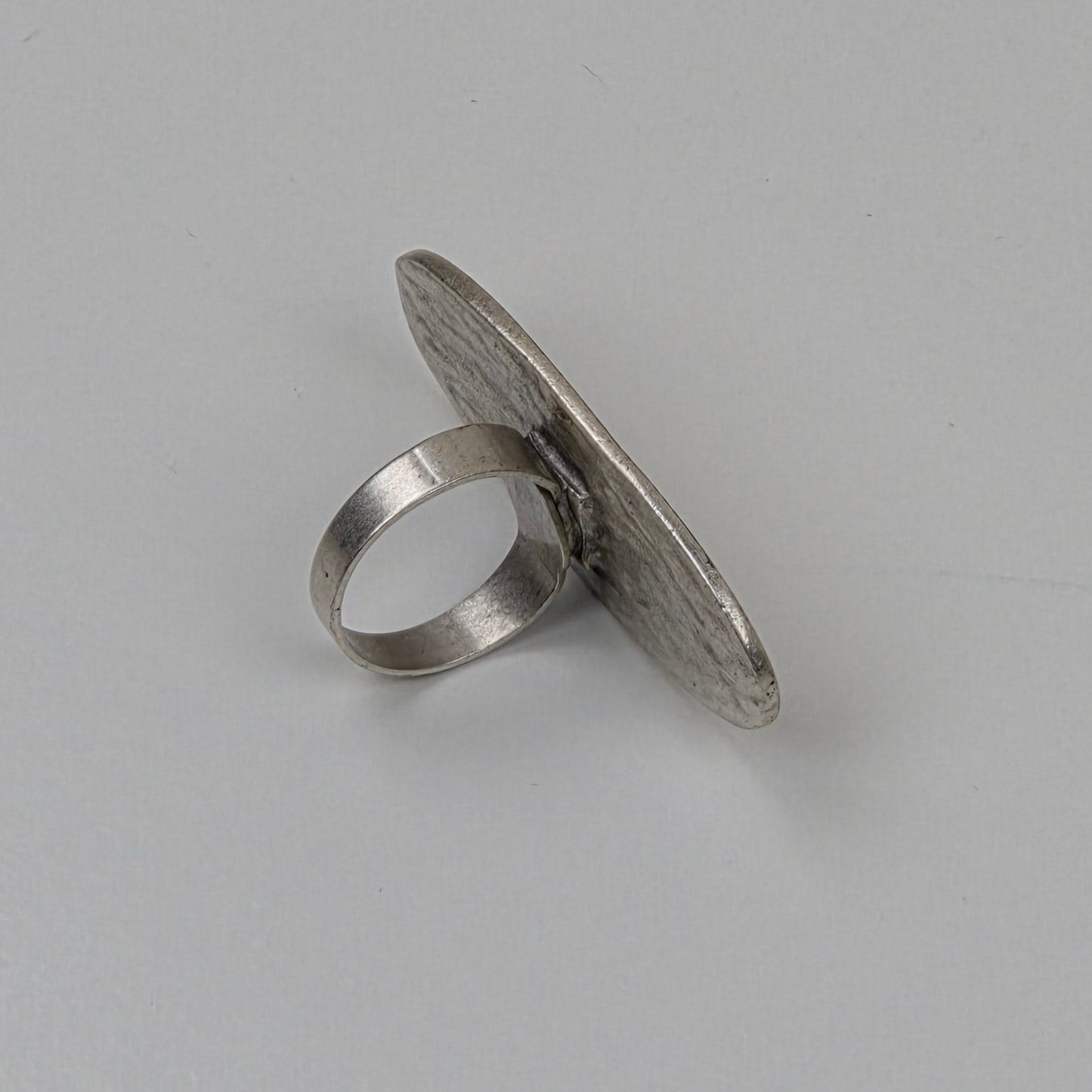 Hevi Oval Statement Ring