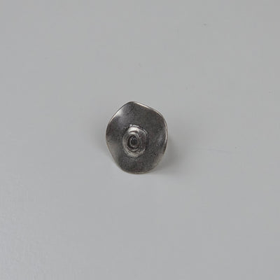 Hevi Rosette Ring