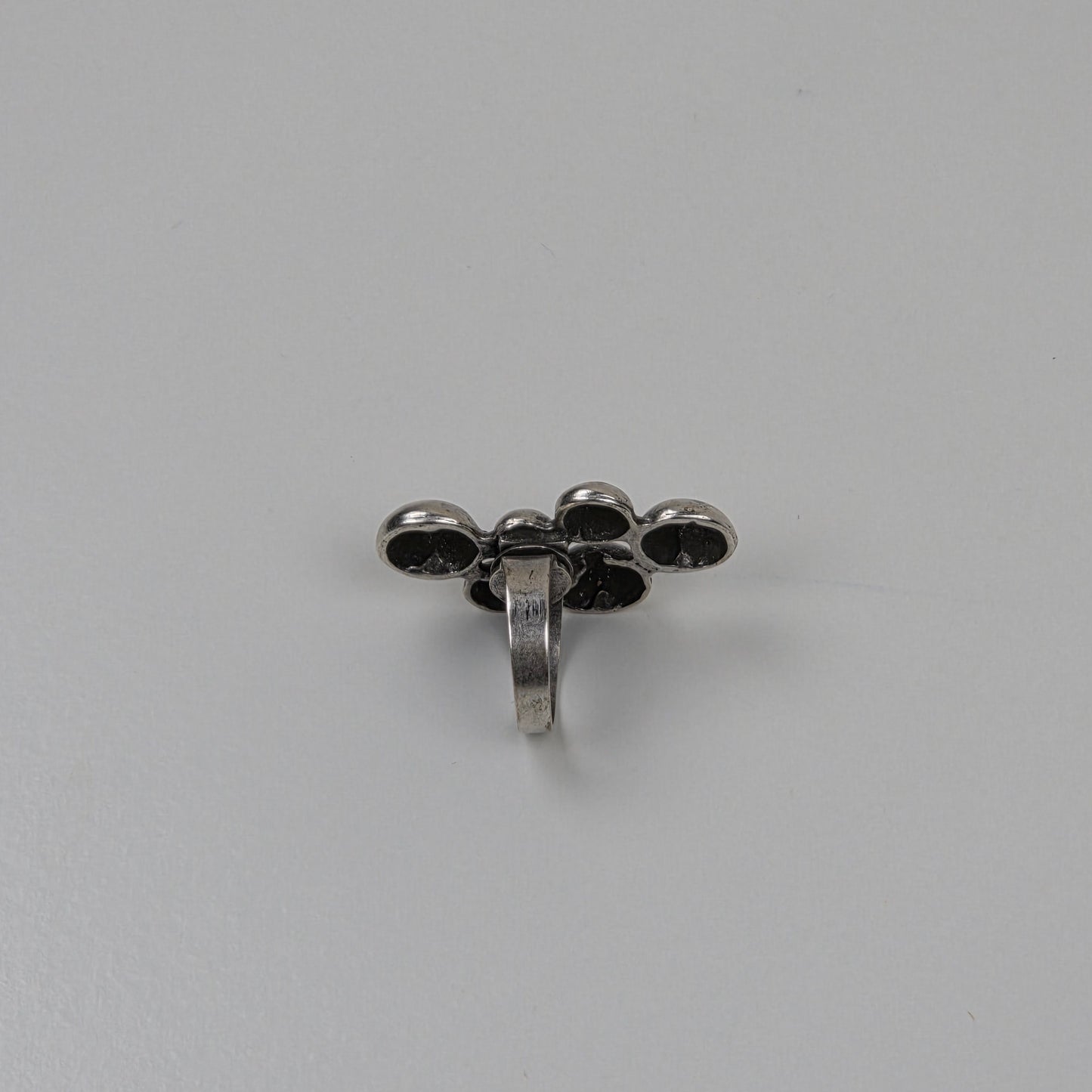 Hevi Orbit Ring