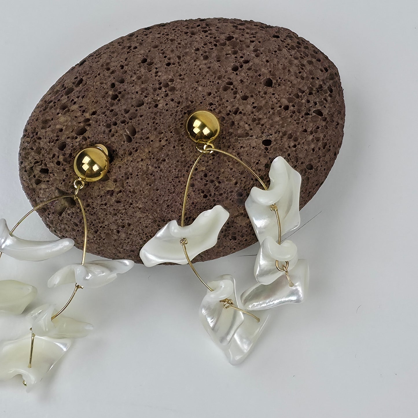 IM Shell Flow Earrings