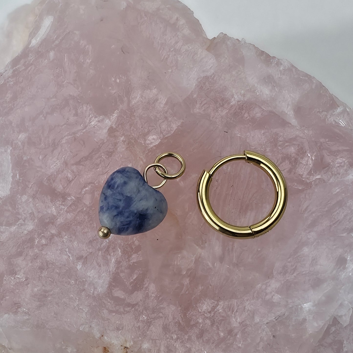 Goudkleurige Hoops met Blauwe Hartsteen