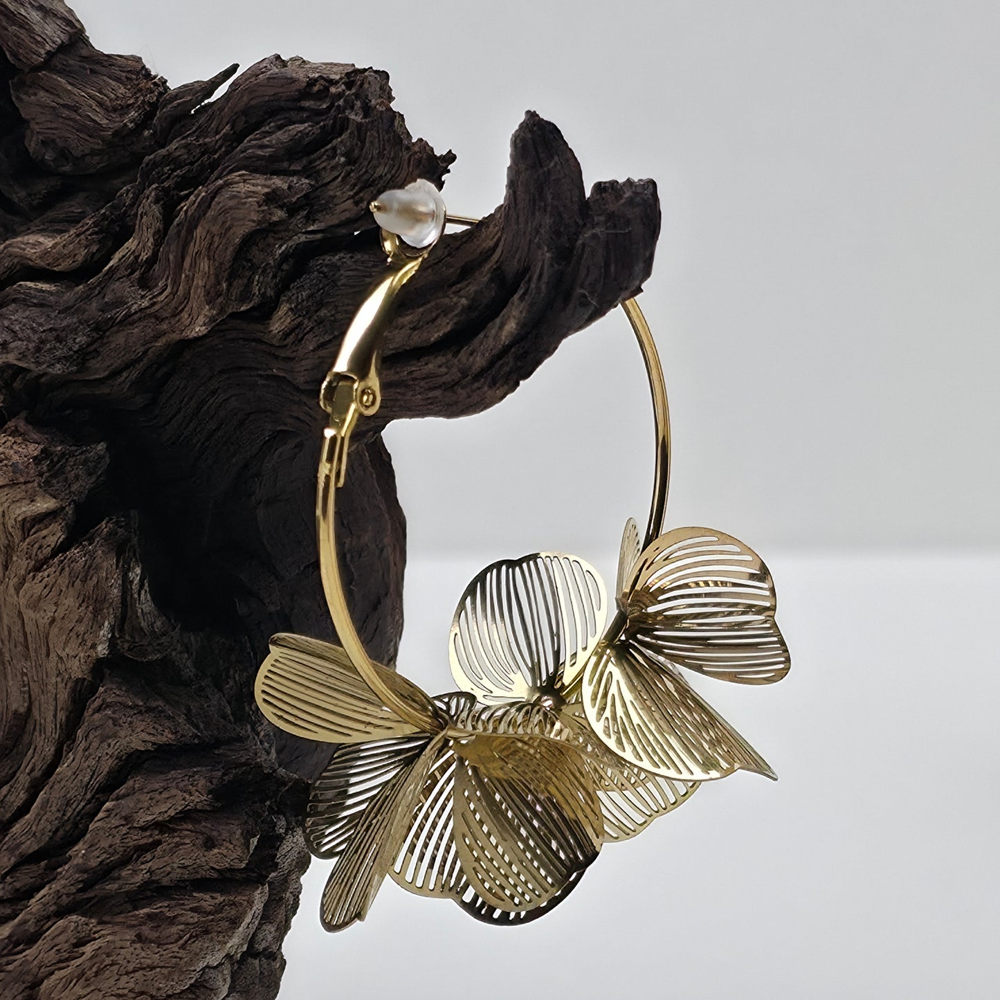 Goudkleurige Hoops met Paarse Bloem Hangers – 5 cm