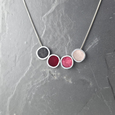 Handgemaakte Ketting Vier Cirkels – Multi Kleuren Design