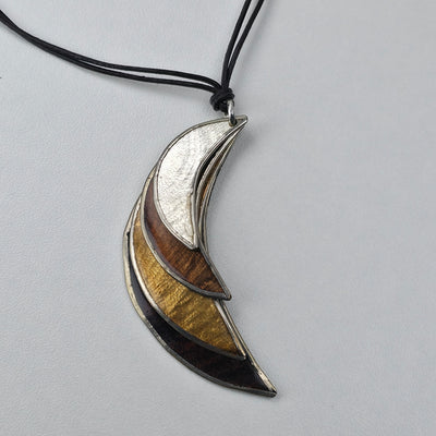 Handgemaakte Ketting met Meerkleurige Gebogen Hangers (45 cm)