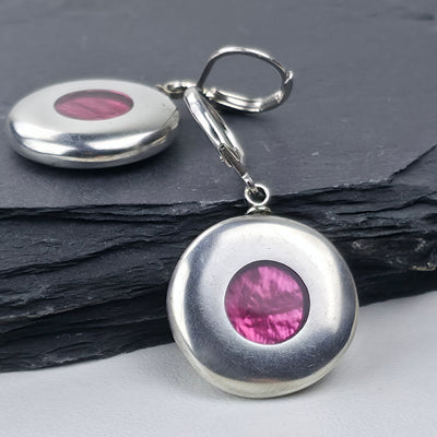 Handgemaakte ronde oorbellen met parelmoer – roze