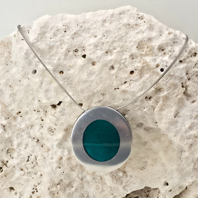 Handgemaakte Stalen Ketting met Ronde Turquoise Hanger – 45 cm