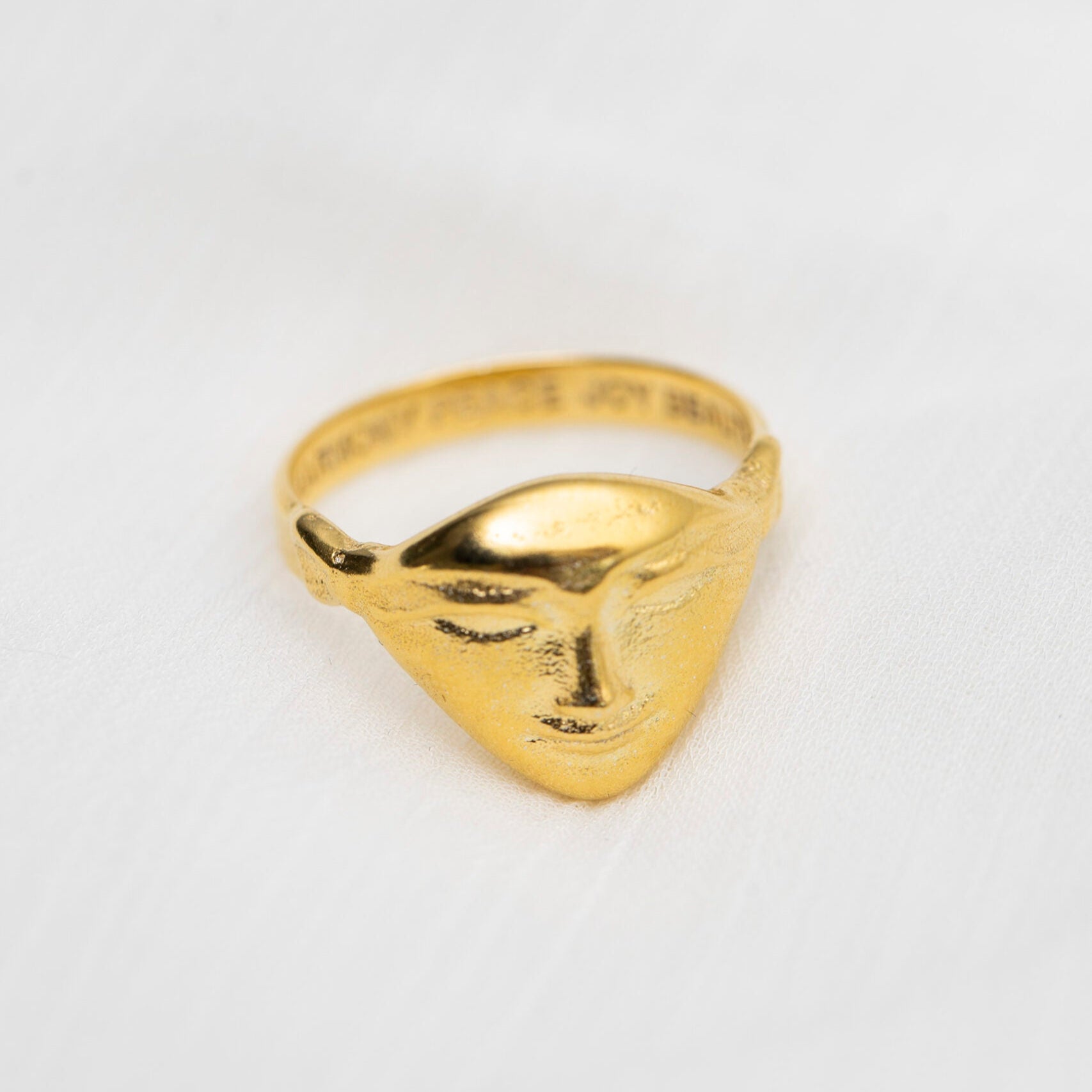 Hathor Harmony Ring - Gold