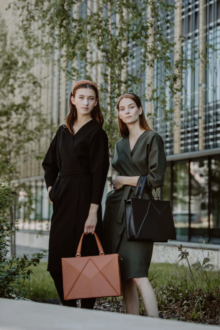 FACET handbag - Black
