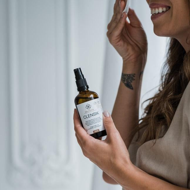 CLENSIK Make-up Removal Oil with Local Herbs 100ml