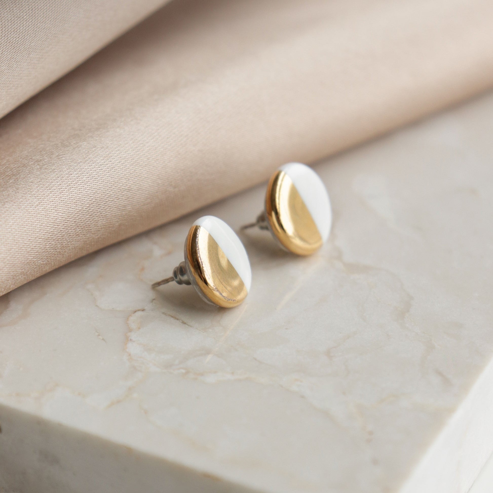 Porcelain Round Stud Earrings - White and Gold