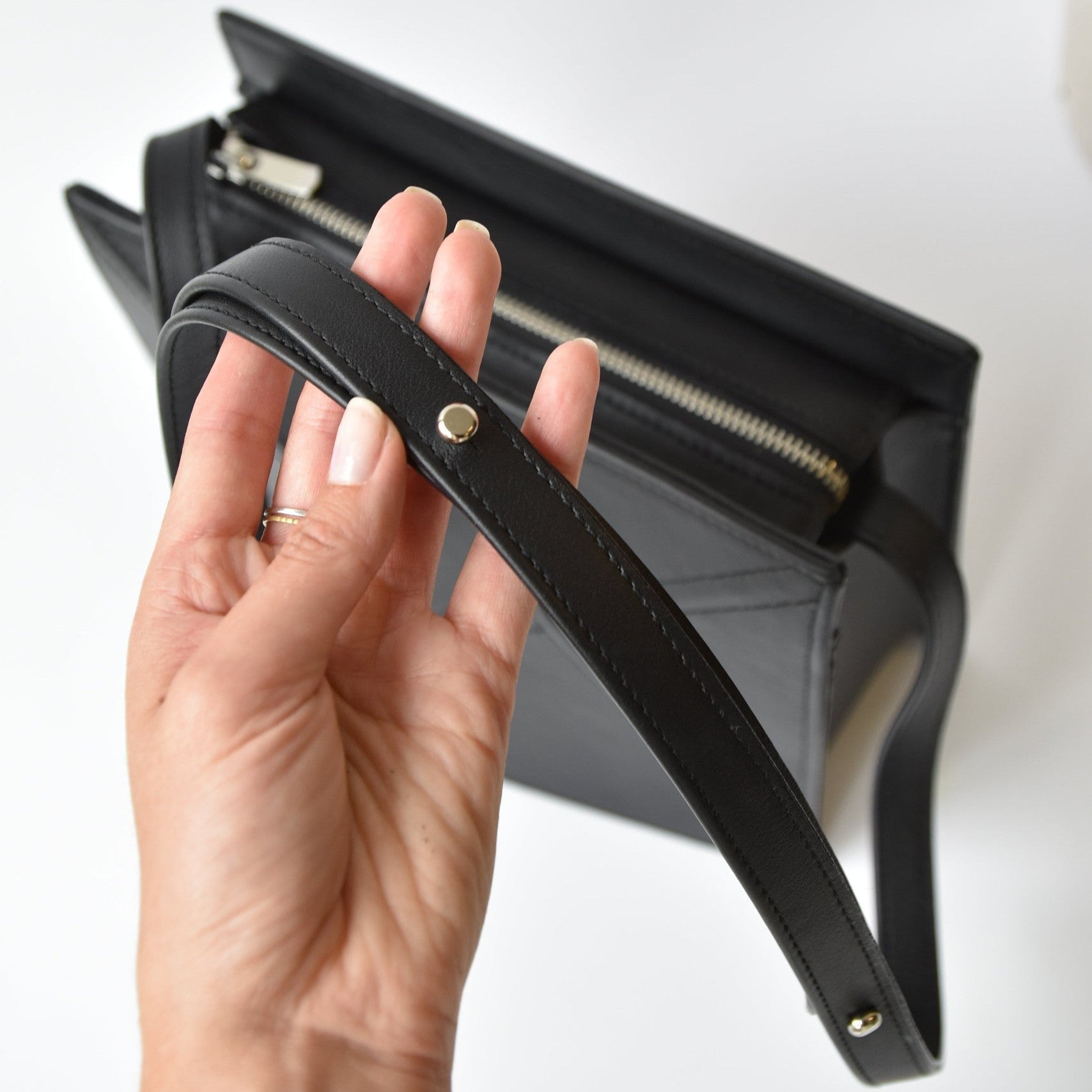 Shoulder bag FACET